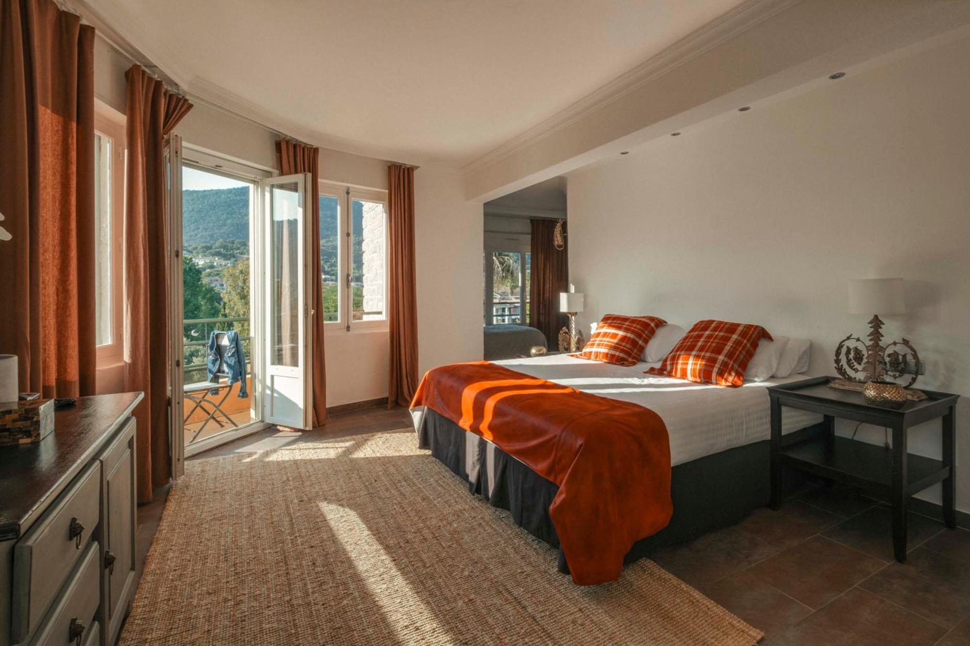 Surplage Hotel Cavaliere Le Lavandou Eksteriør bilde