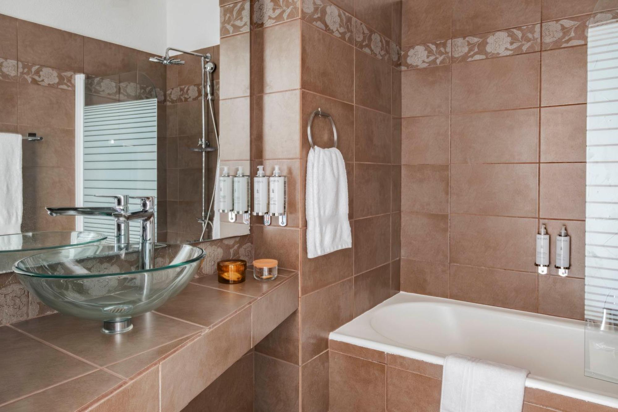 Surplage Hotel Cavaliere Le Lavandou Eksteriør bilde